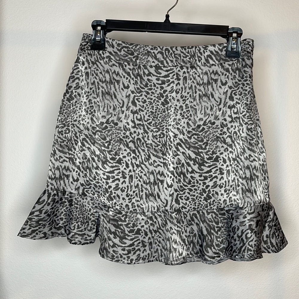 FOREVER 21 Mini Skirt